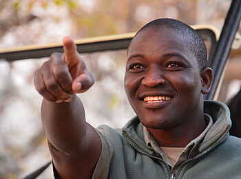 Sango Safari Camp: Guide