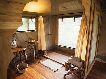 Serian´s Lamai Camp: Gästezelt Bad