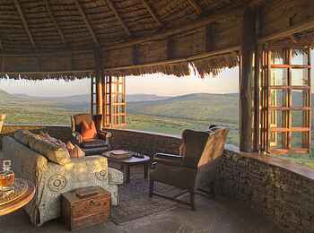 Klein's Camp: Main Lounge