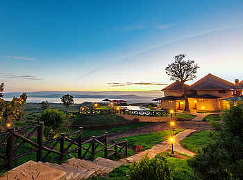 Lake Nakuru Sopa Lodge: Außenansicht Lake Nakuru Sopa Lodge: Außenansicht