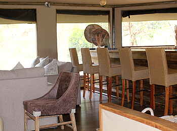 Lemala Kuria Hills: Main Lounge und Bar