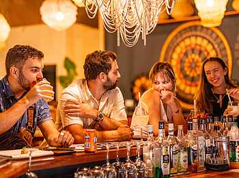 Shongwe Oasis Lodge: An der Bar