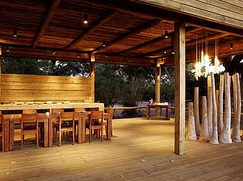 Vumbura Plains Camp: Speisesaal