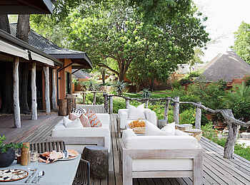 MalaMala Sable Camp: Weitere Ansicht der Terrasse