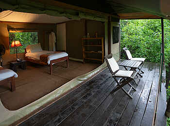 Rhino River Camp: Terrasse Rhino River Camp: Terrasse