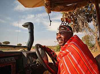 Saruni Samburu: Guide in Samburu-Tracht