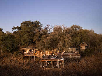 Savuti Camp: Blick auf die Terrasse