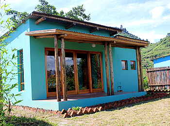 Chameleon Hills Lodge: Frontansicht eines Gästechaltes