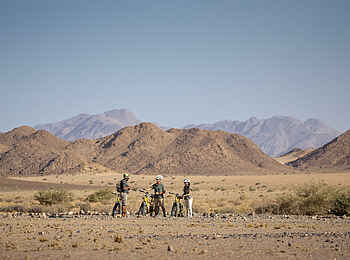 Little Kulala Lodge: Fahrradtour mit E-Fatbikes Little Kulala Lodge: Fahrradtour mit E-Fatbikes