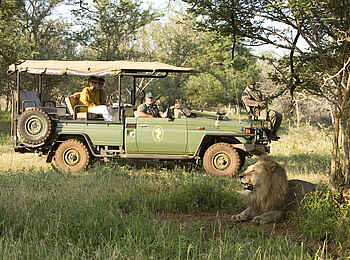 Mateya Safari Lodge: Safarifahrzeug