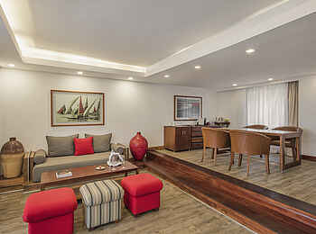 Shandrani Beachcomber Resort and Spa: Family Suite Lounge Shandrani Beachcomber Resort and Spa: Family Suite Lounge