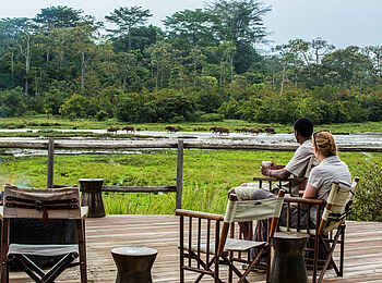 Lango Camp: Blick vom Viewing Deck auf die Lagune Lango Camp: Blick vom Viewing Deck auf die Lagune