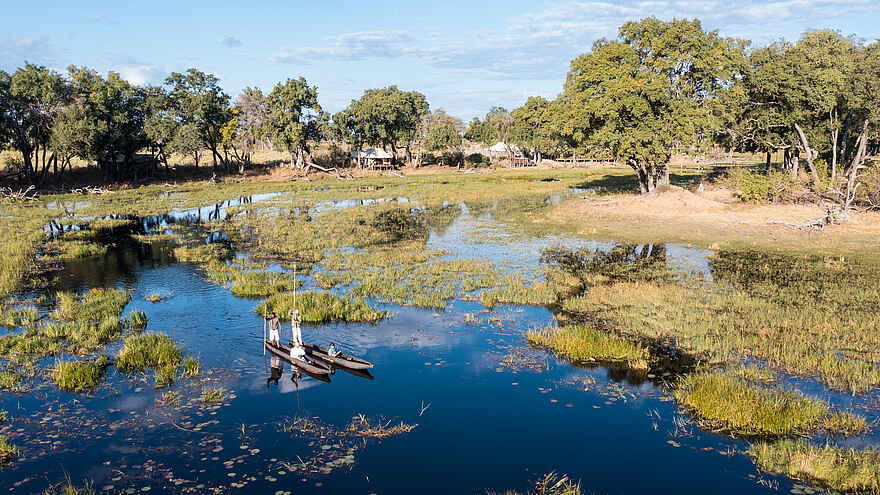 Duba Explorers Camp: Eine Fahrt mit dem Mokoro Duba Explorers Camp: Eine Fahrt mit dem Mokoro
