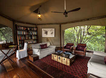 Mara Plains Camp: Die Leseecke Mara Plains Camp: Die Leseecke