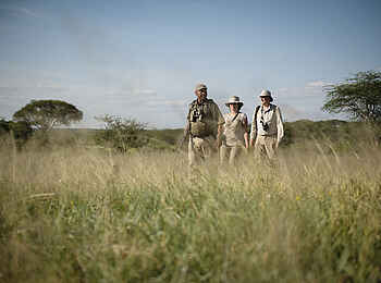 Oliver's Camp: Ausflug zu Fuß Oliver's Camp: Ausflug zu Fuß