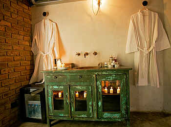 Thorntree River Lodge: Kommode Thorntree River Lodge: Kommode