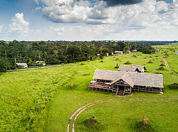 Mboko Camp: Die Hauptlodge mit Gästeunterkünften
