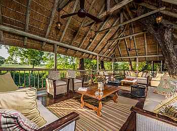 Sabi Sabi Selati Camp: Die geräumige Veranda Sabi Sabi Selati Camp: Die geräumige Veranda
