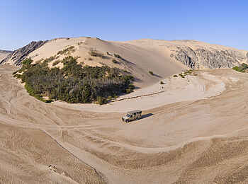 Shipwreck Lodge: Landroverfahrt zu den Dünen Shipwreck Lodge: Landroverfahrt zu den Dünen