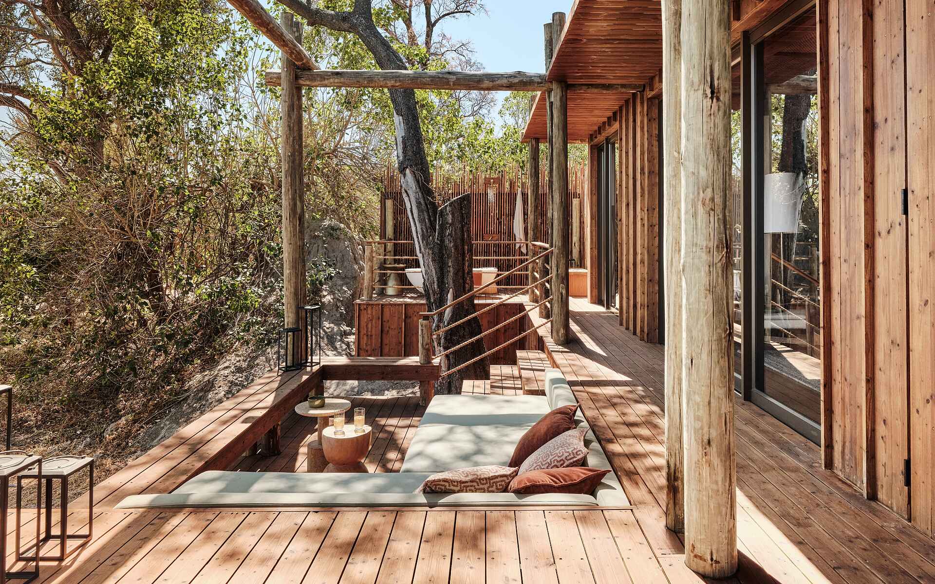 Baines Lodge: Die Terrasse einer Suite