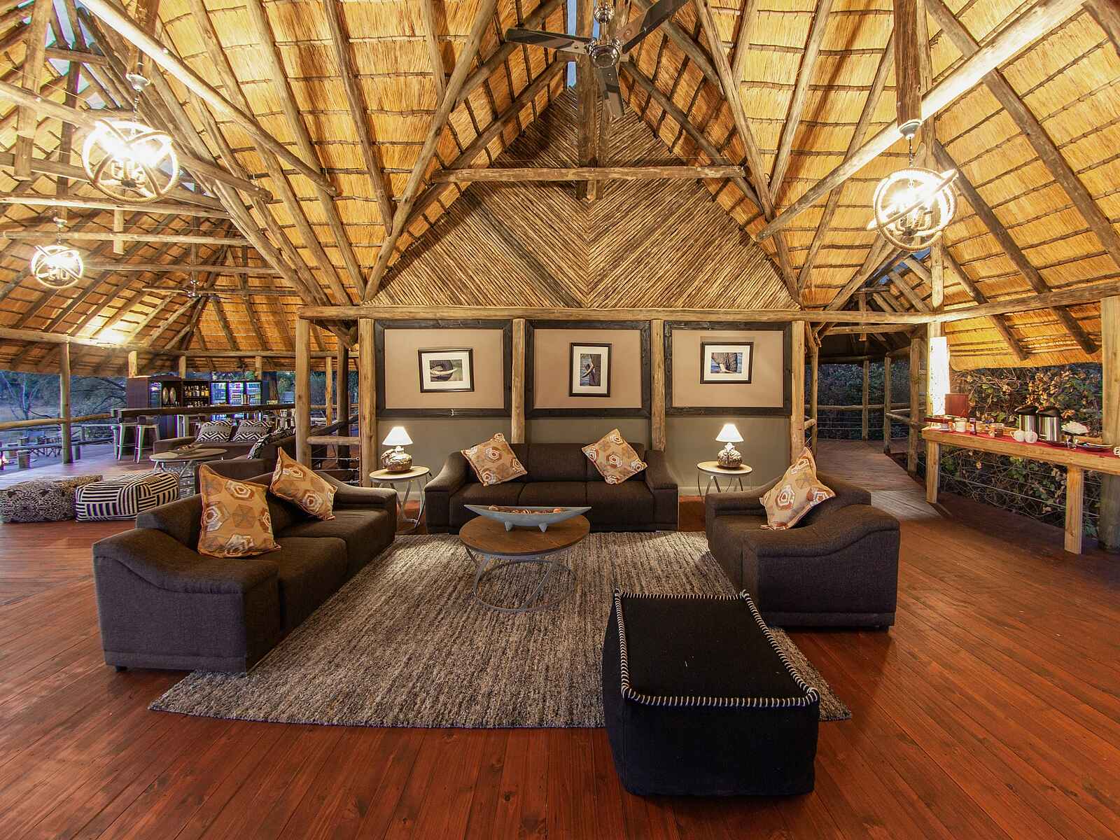 Mma Dinare Camp: die Lounge Mma Dinare Camp: die Lounge