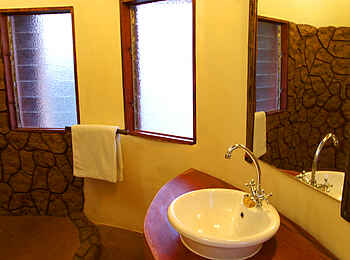 Mukambi Safari Lodge: Badezimmer Mukambi Safari Lodge: Badezimmer