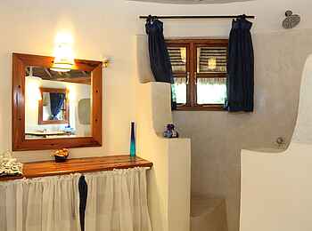 Sleeping Warrior Lodge: En-Suite Badezimmer Sleeping Warrior Lodge: En-Suite Badezimmer