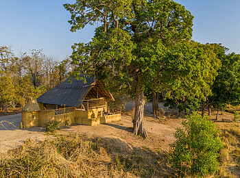 Time + Tide Luwi: Gästechalet von außen