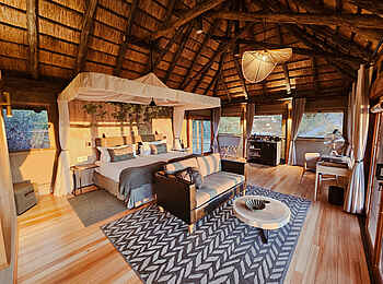 Kanana-Nyana-Camp: Safari Suite Blick hinein
