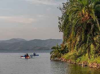 Lux Lake Kivu Hotel: Kayaktour