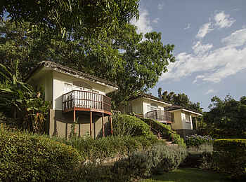 Onsea House: Blauer Himmel über dem Guest Cottage