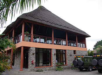 Five Volcanoes Boutique Hotel: Blick hoch zum Restaurant