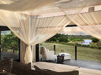 Lion Sands River Lodge: Blick auf den Fluss