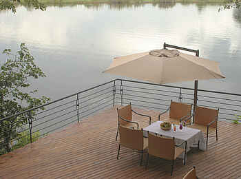 Chobe Safari Lodge: Flussterrasse Chobe Safari Lodge: Flussterrasse