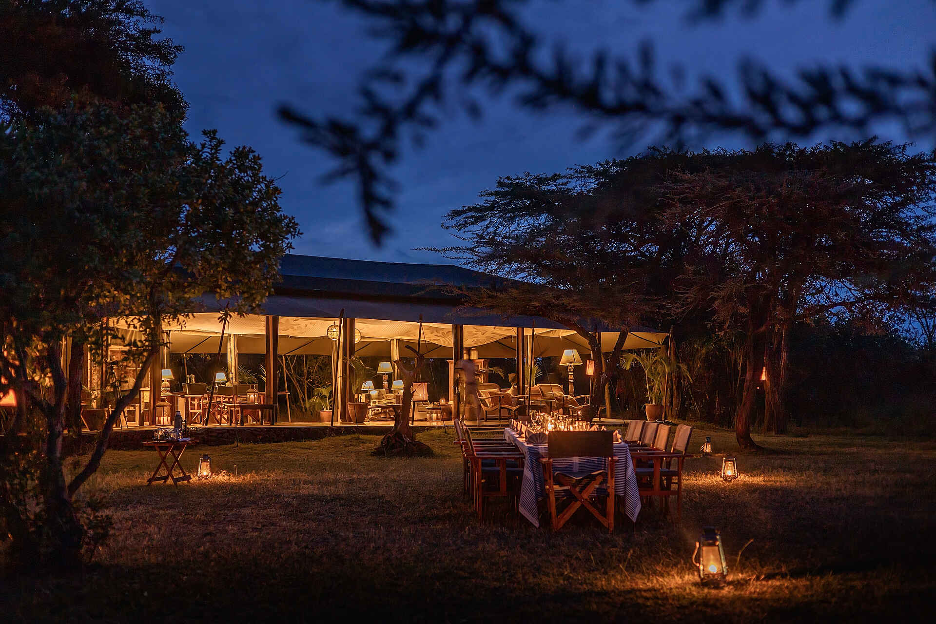 Hemingways River Camp Mara: Dämmerung