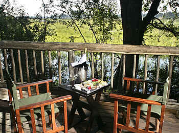 Moremi Crossing: Private Veranda Moremi Crossing: Private Veranda