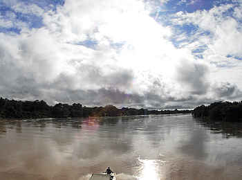 Robin Pope River Journeys: Bootsfahrt