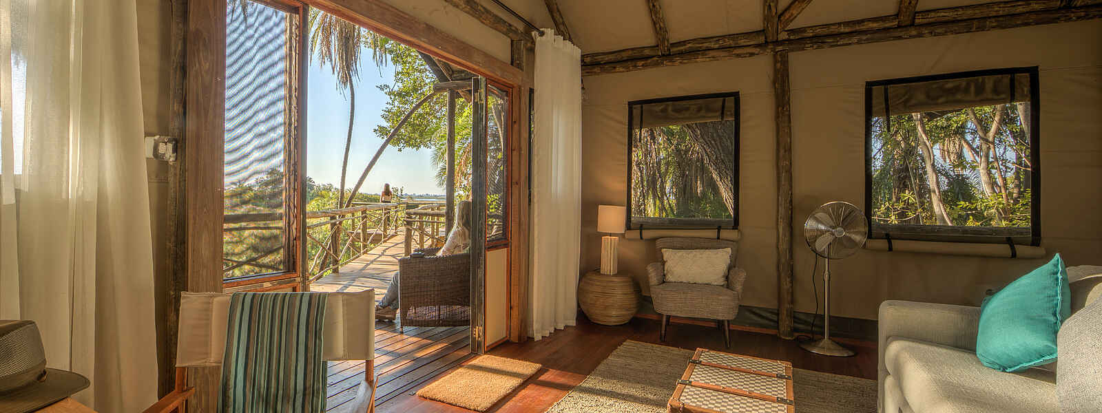 Setari Camp: das lichtdurchflutete Schlafzimmer Setari Camp: das lichtdurchflutete Schlafzimmer