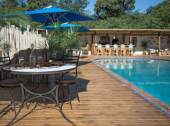 Tongabezi Lodge: Der Pool mit Poolbar