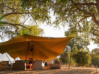 Little Vundu Camp: Offene Lounge Little Vundu Camp: Offene Lounge