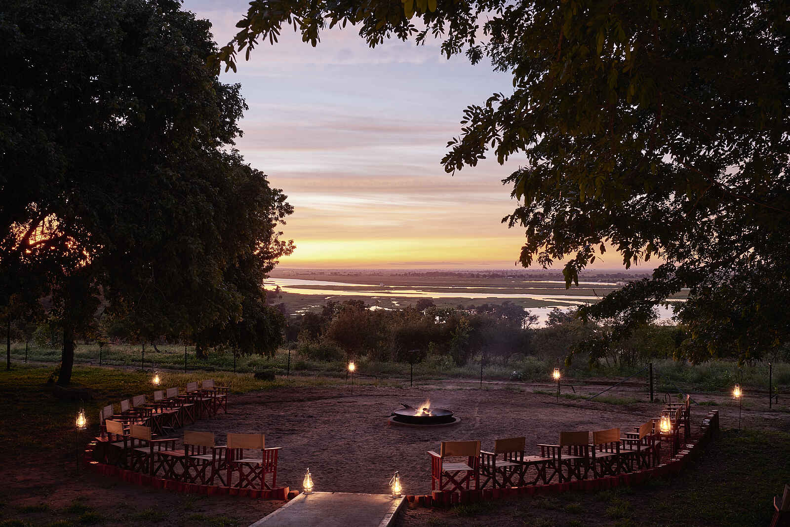 Sanctuary Chobe Chilwero: Boma Sanctuary Chobe Chilwero: Boma