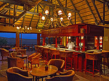 Epacha Game Lodge and Spa: Die Poolbar