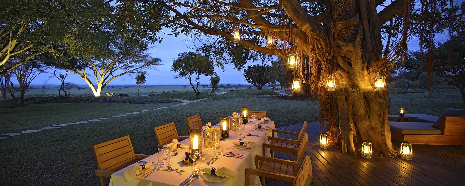 Kichwa Tembo Tented Camp: Dinner im Freien Dinner, essen, kichwa tembo camp, Kichwa Tembo Tented Camp