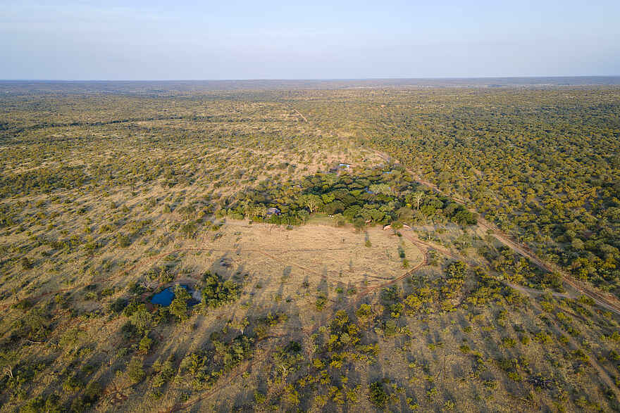 Mohlabetsi Safari Lodge: Die Lodge aus der Vogelperspektive Mohlabetsi Safari Lodge: Die Lodge aus der Vogelperspektive