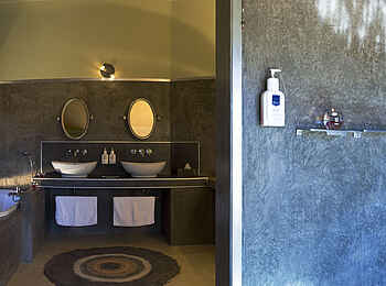 Okonjima Bush Camp: Blick aus der Dusche