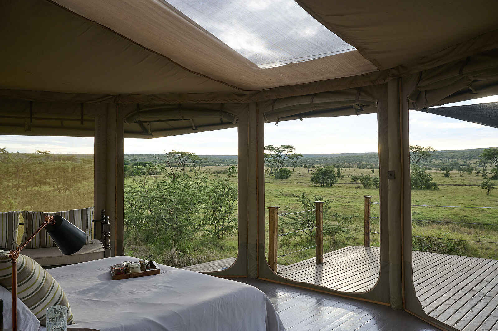 Saruni Leopard Hill: Blick nach draußen Saruni Leopard Hill: Blick nach draußen