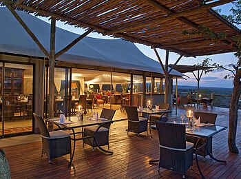 The Elephant Camp: Abendstimmung