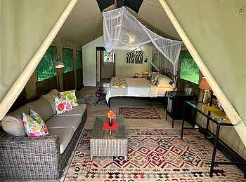 The Woodlands Camp: Zeltinneres