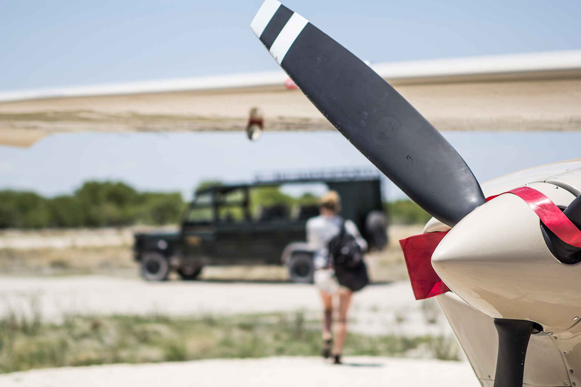 Anderssons At Ongava: Ankunft mit einem kleinen Flugzeug