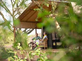 Kusini Serengeti Camp: Blick auf Terrasse